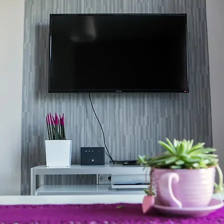 Apartmán Candy Bezobslugowy *