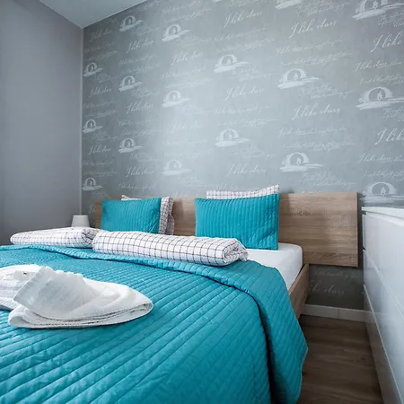 Candy Bezobslugowy * ワルシャワ